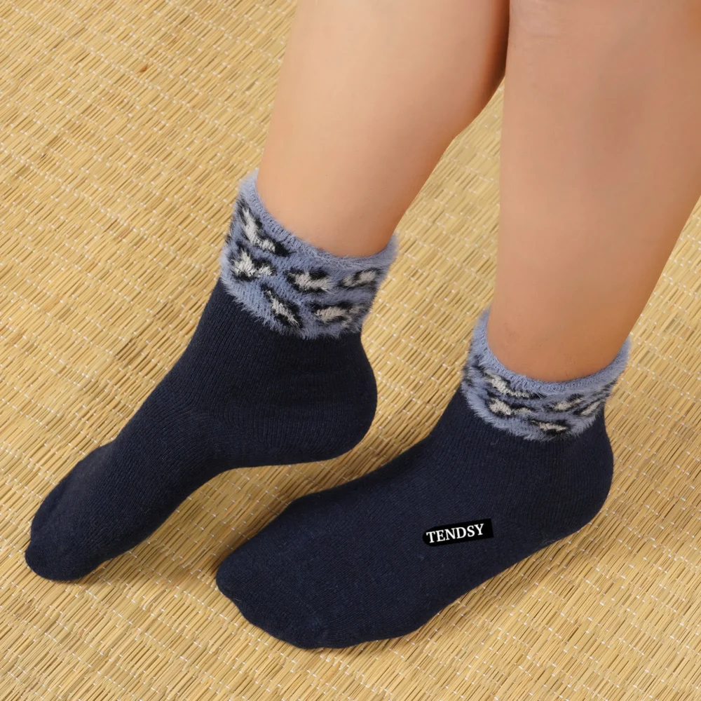 Winter Socks for Women | Fashionable Warm Fleece (5 Pack) - Image 3