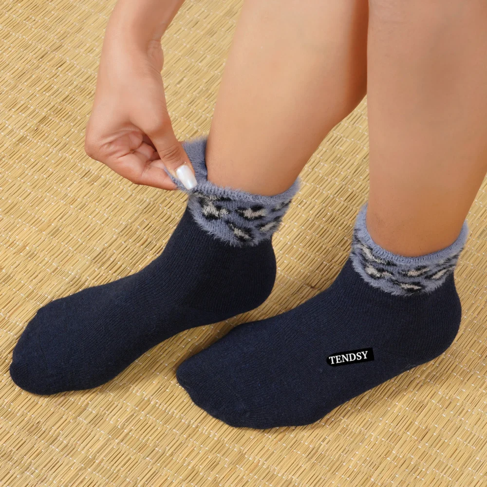 Winter Socks for Women | Fashionable Warm Fleece (5 Pack) - Image 4